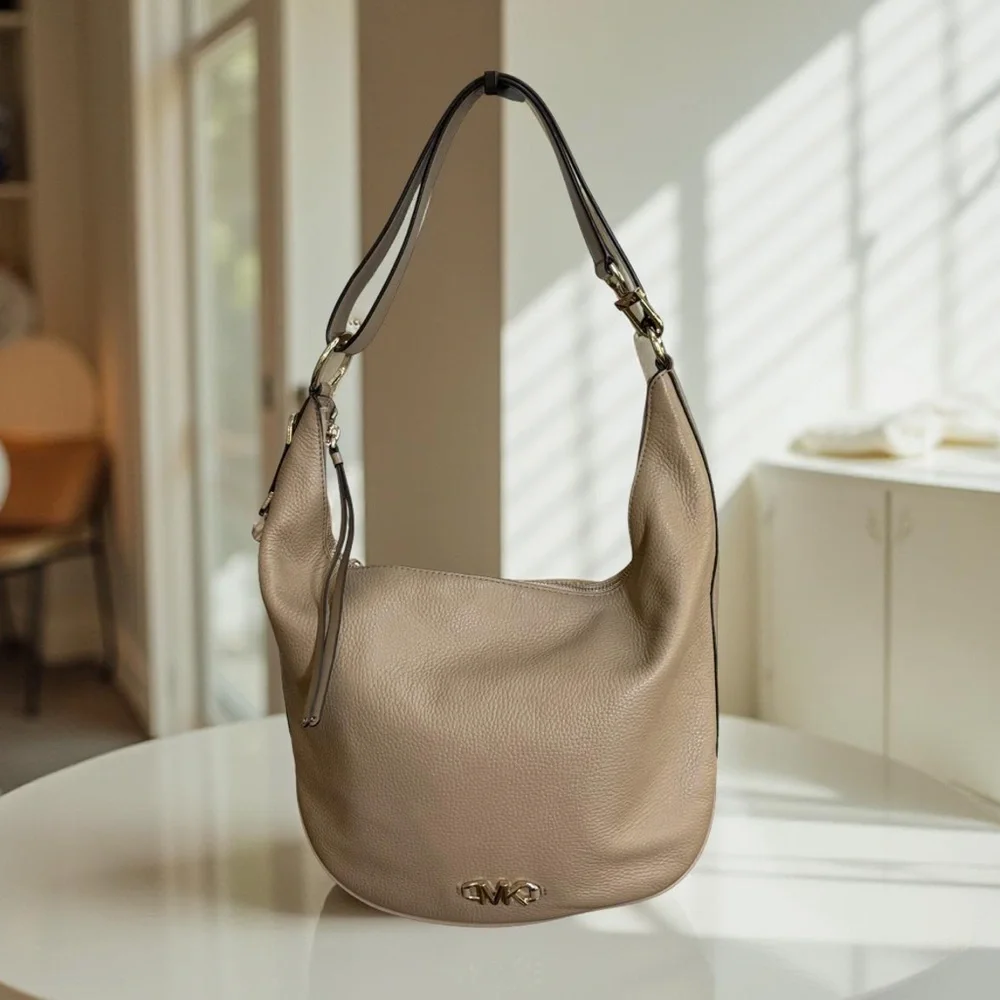 Authentic Michael Kors Izzy Camel Convertible Leather Shoulder Bag Crossbody